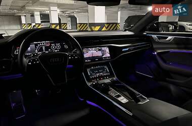 Универсал Audi RS6 2021 в 