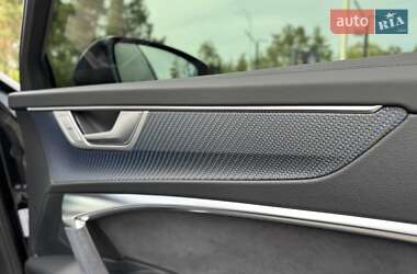 Універсал Audi RS6 2025 в 