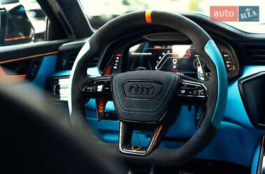 Универсал Audi RS6 2020 в 