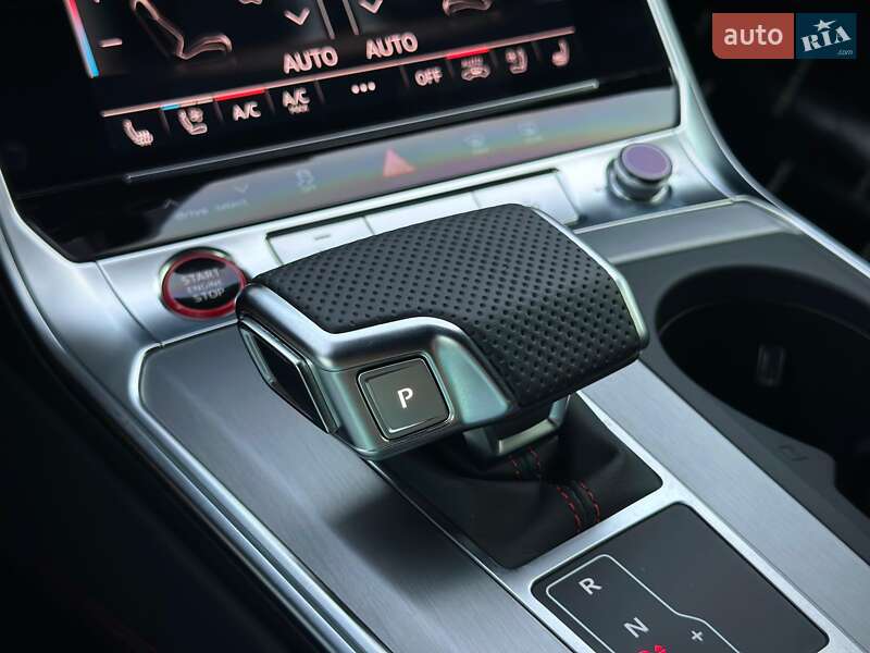 Универсал Audi RS6 2024 в Киеве