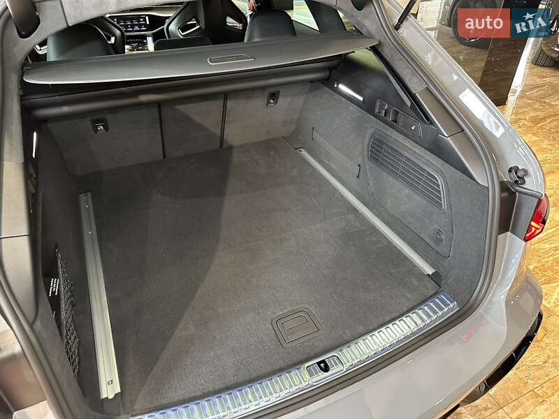Универсал Audi RS6 2024 в Киеве