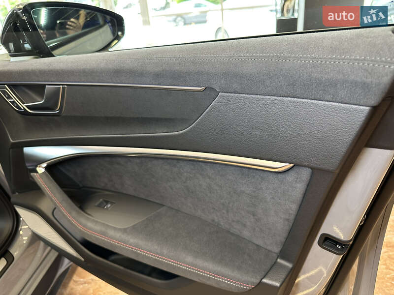 Универсал Audi RS6 2024 в Киеве