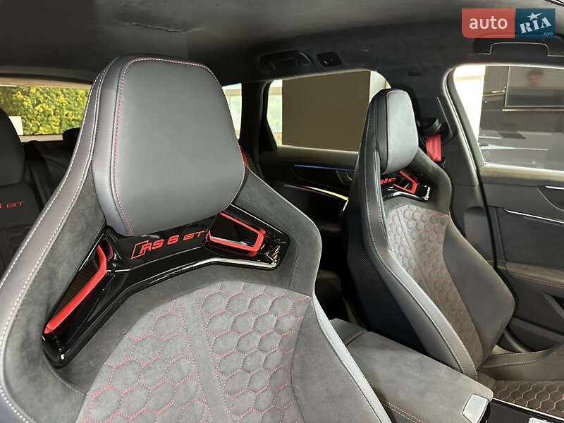 Универсал Audi RS6 2024 в Киеве