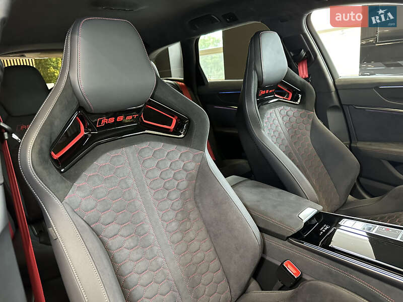Универсал Audi RS6 2024 в Киеве