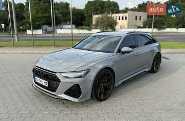 Универсал Audi RS6 2022 в 