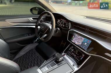 Универсал Audi RS6 2022 в 