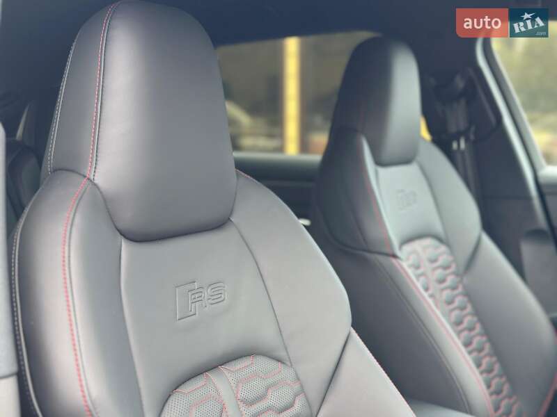 Универсал Audi RS6 2025 в Киеве