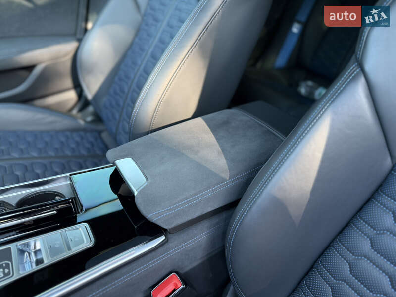 Універсал Audi RS6 2023 в Львові