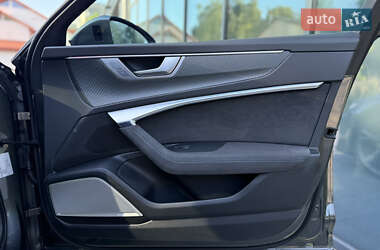 Универсал Audi RS6 2023 в 