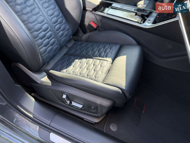 Універсал Audi RS6 2023 в Львові