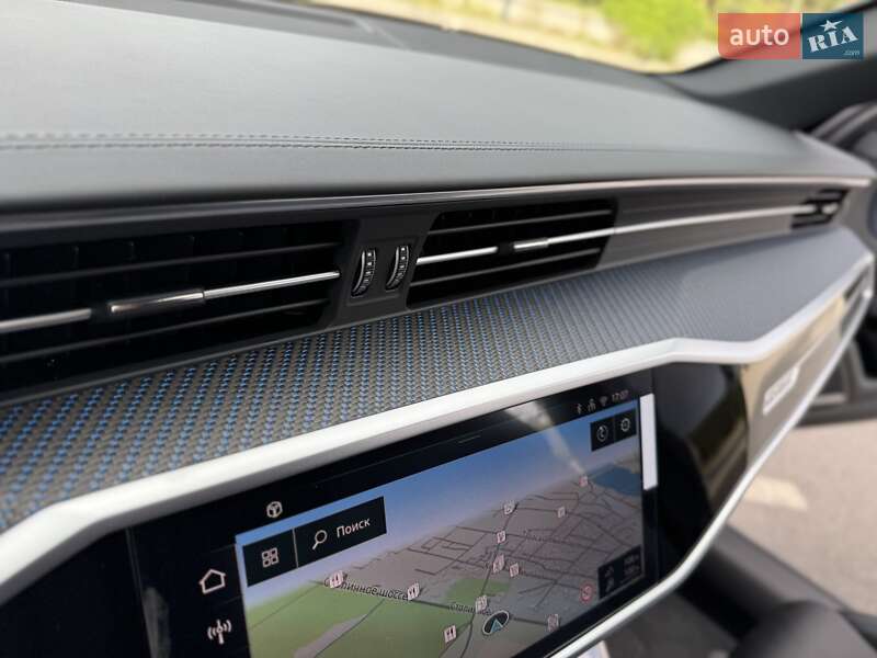 Универсал Audi RS6 2025 в Киеве