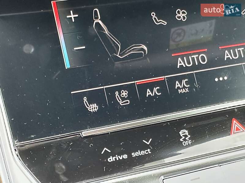 Универсал Audi RS6 2025 в Киеве