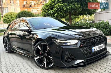 Универсал Audi RS6 2021 в 