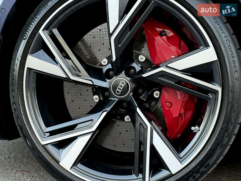 Универсал Audi RS6 2021 в Киеве