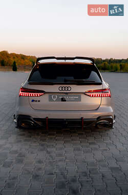 Универсал Audi RS6 2025 в 