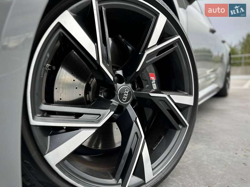 Универсал Audi RS6 2021 в Киеве