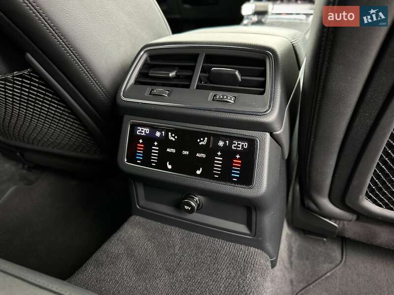Универсал Audi RS6 2021 в Киеве