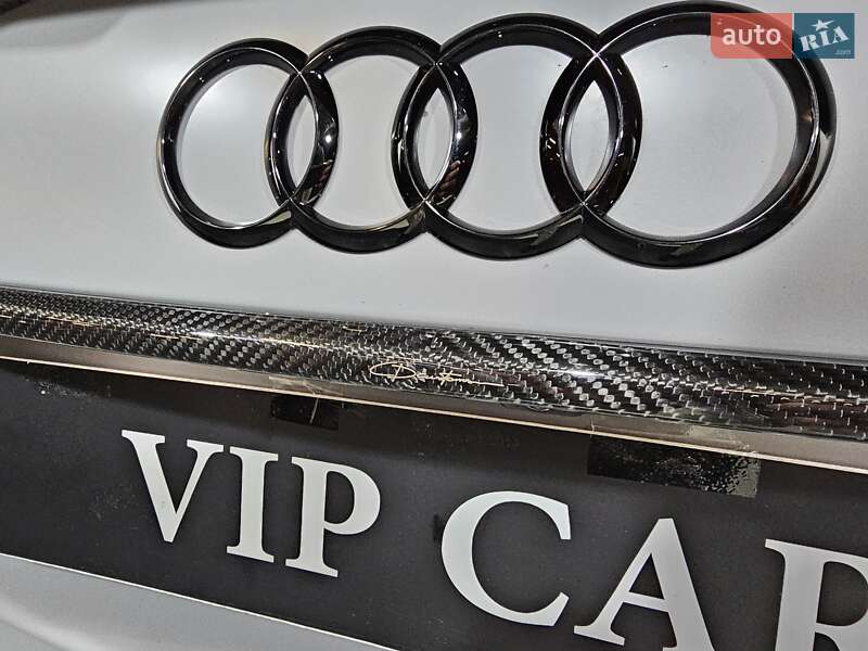 Универсал Audi RS6 2025 в Киеве фото 14 Универсал Audi RS6 2025 в Киеве