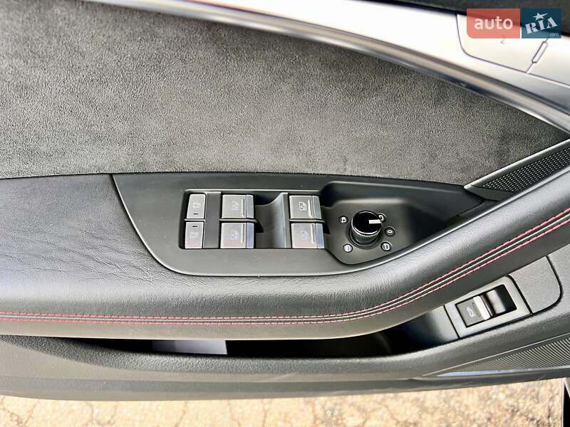 Универсал Audi RS6 2021 в Киеве