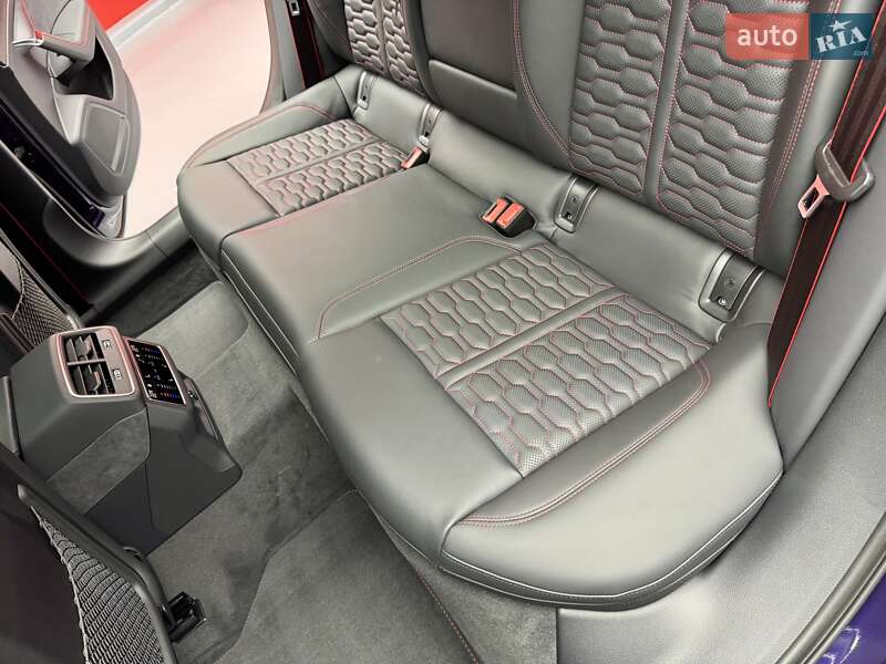 Универсал Audi RS6 2025 в Киеве