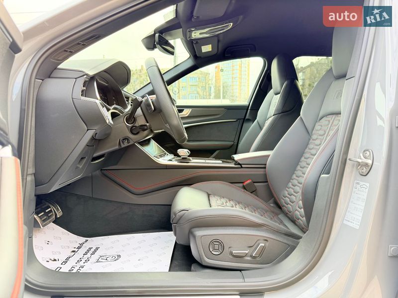 Универсал Audi RS6 2025 в Киеве