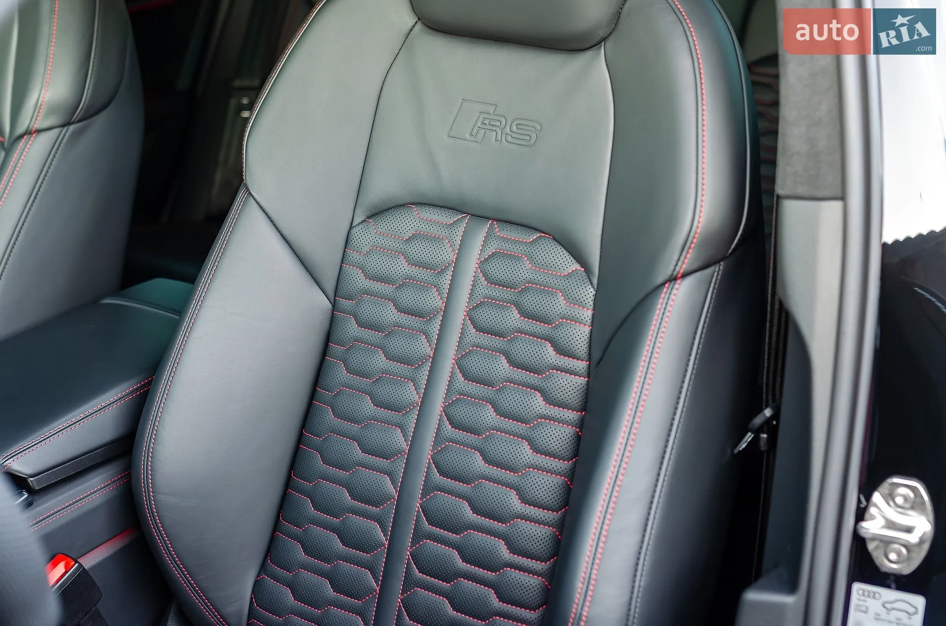 2023 Audi RS6 - мініатюра 33