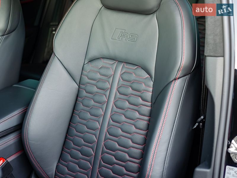 Універсал Audi RS6 2023 в Києві фото 33 Універсал Audi RS6 2023 в Києві