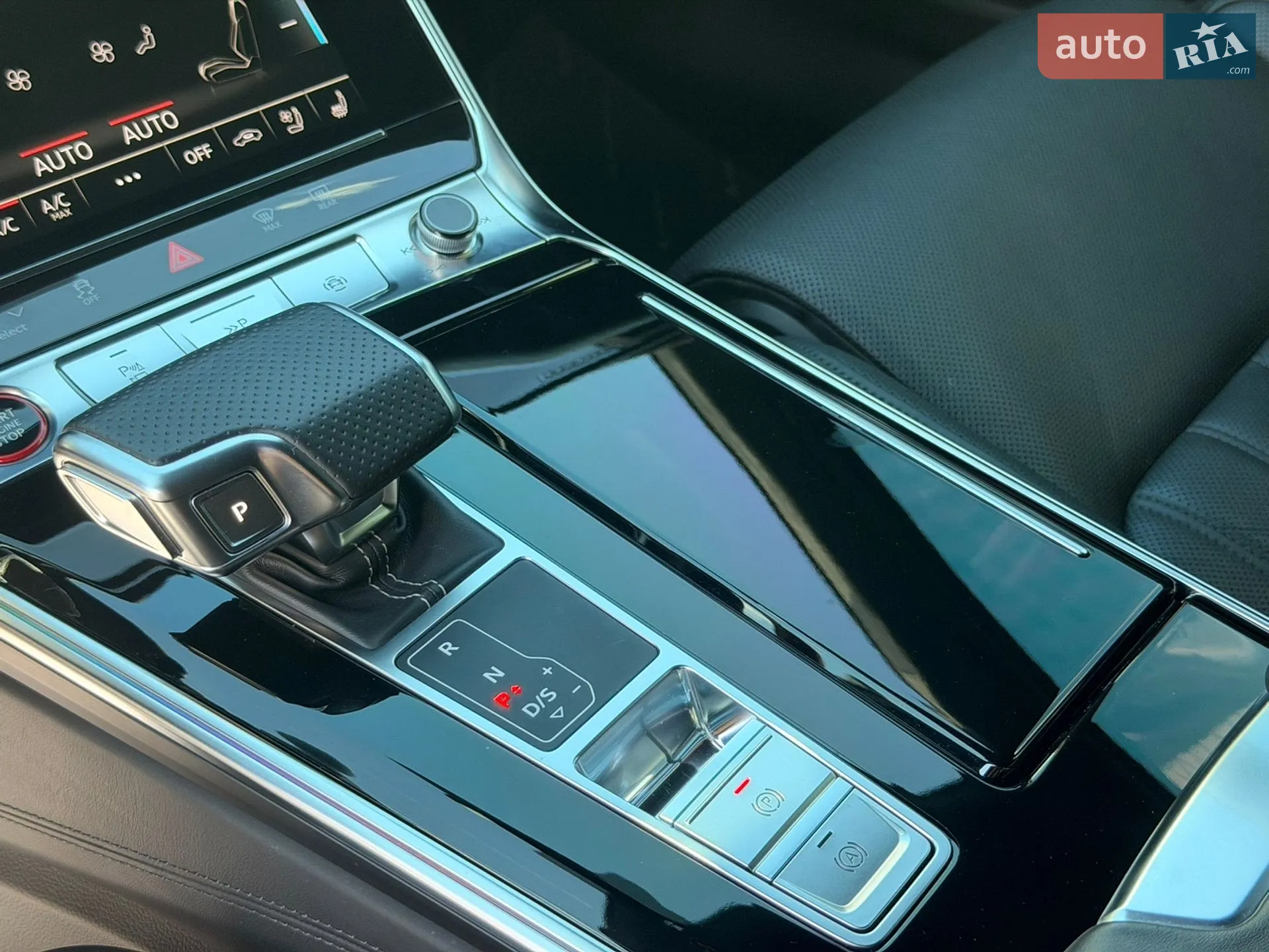 2021 Audi RS6 - мініатюра 21