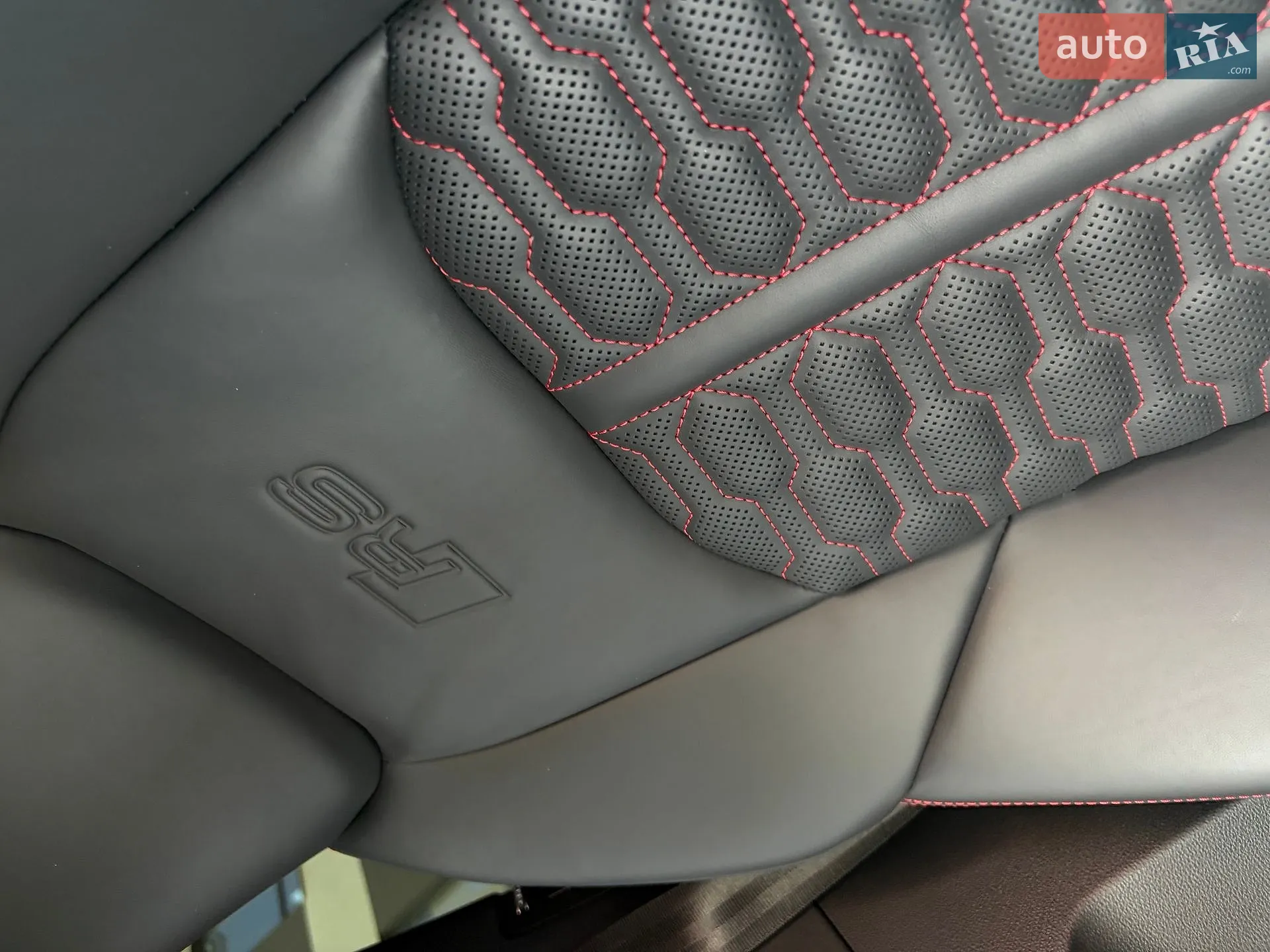 2025 Audi RS6 - мініатюра 25