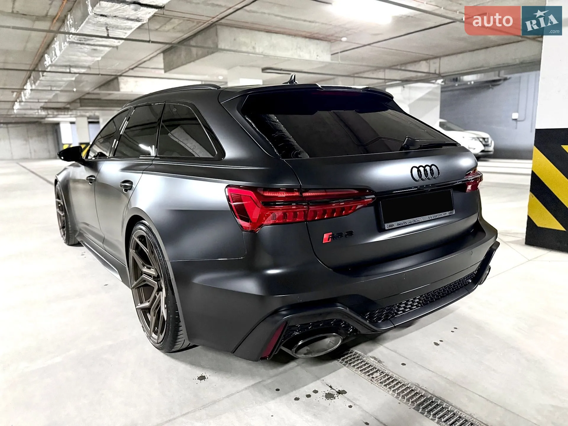 2025 Audi RS6 - мініатюра 8