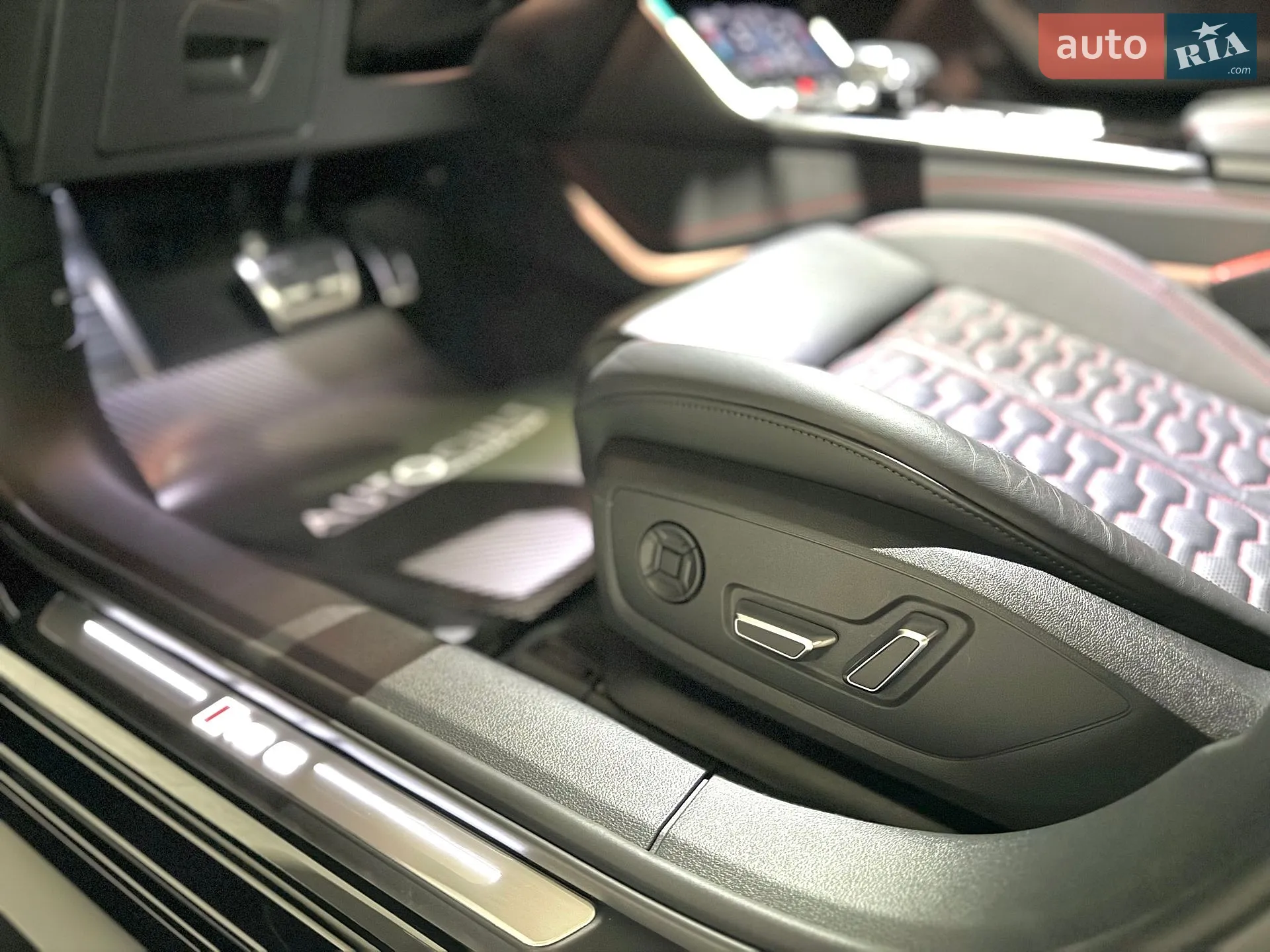 2025 Audi RS6 - мініатюра 24