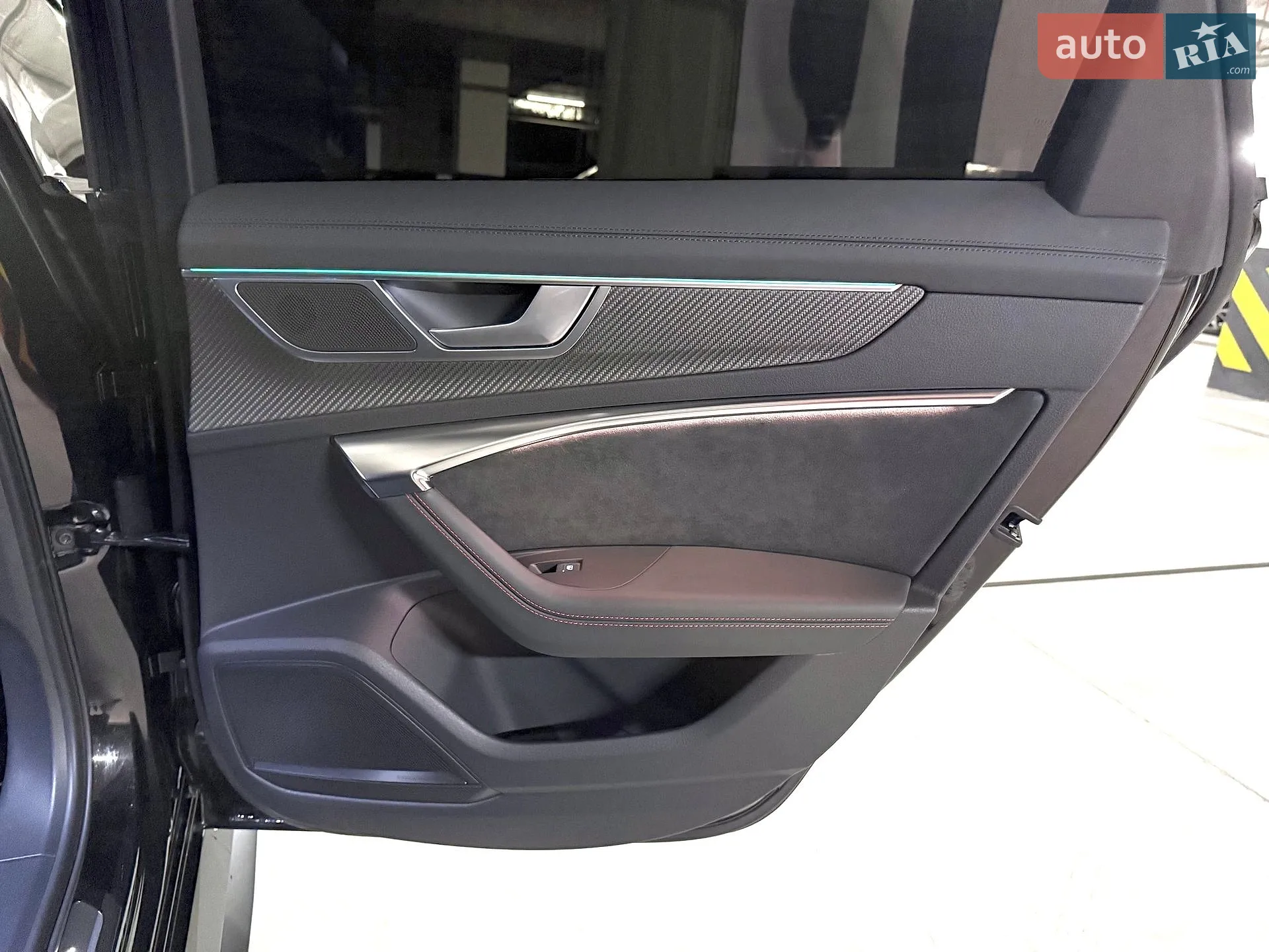 2025 Audi RS6 - мініатюра 29