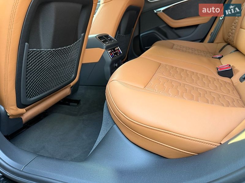 Универсал Audi RS6 2025 в Киеве