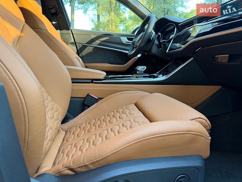 Универсал Audi RS6 2025 в Киеве