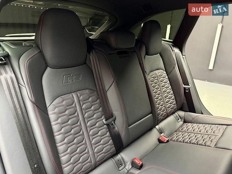 Універсал Audi RS6 2025 в Києві
