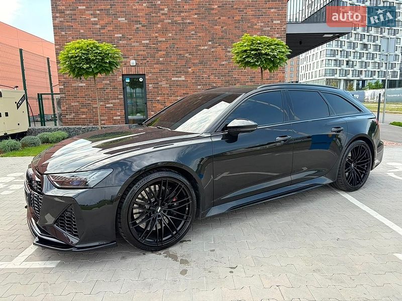 Универсал Audi RS6 2026 в Киеве