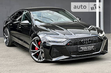 Лифтбек Audi RS7 Sportback 2021 в 