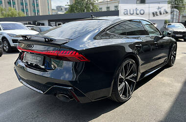 Лифтбек Audi RS7 Sportback 2021 в 