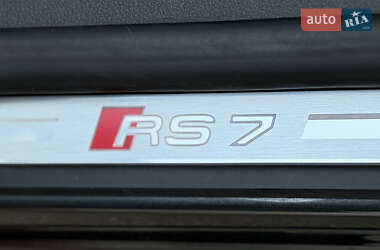 Лифтбек Audi RS7 Sportback 2021 в 