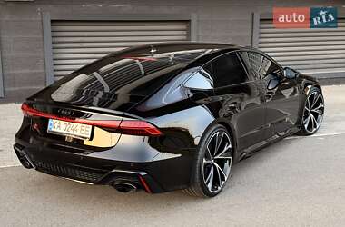 Лифтбек Audi RS7 Sportback 2020 в 