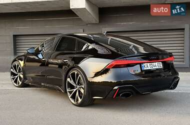 Лифтбек Audi RS7 Sportback 2020 в 