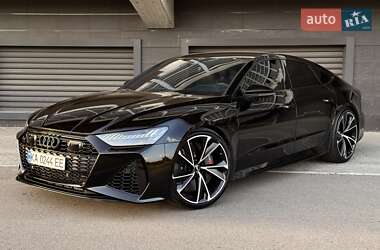 Лифтбек Audi RS7 Sportback 2020 в 