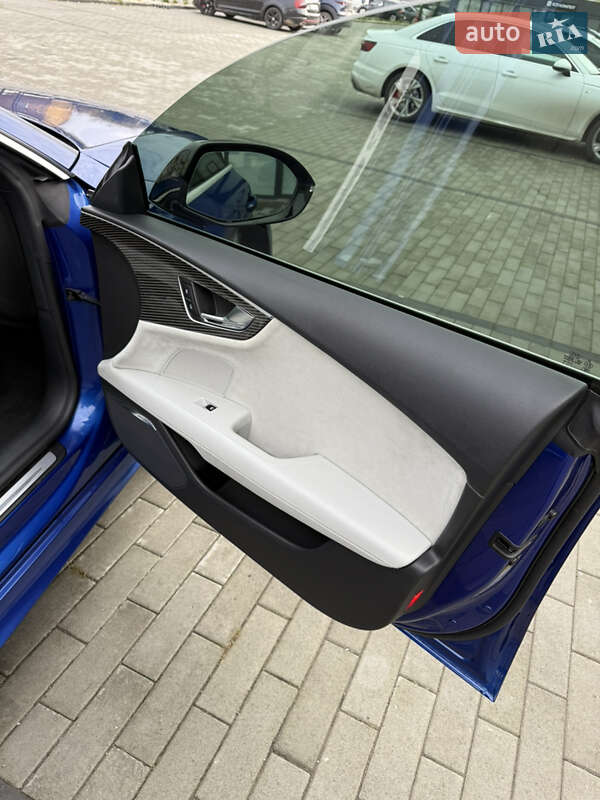 Лифтбек Audi RS7 Sportback 2016 в Ужгороде