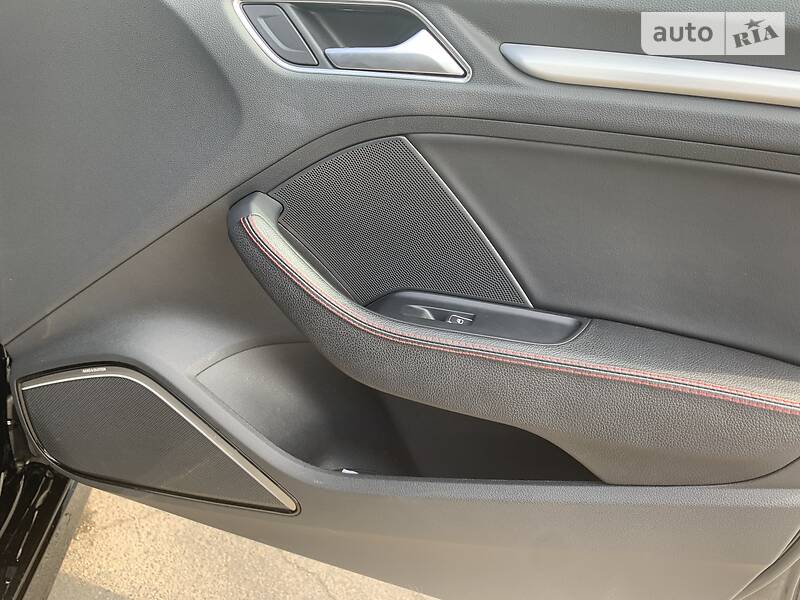 Седан Audi S3 2015 в Запорожье