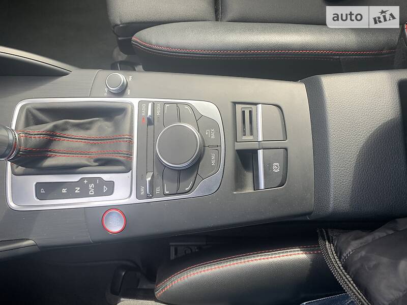 Седан Audi S3 2015 в Запорожье