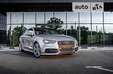 Седан Audi S3 2015 в Львове