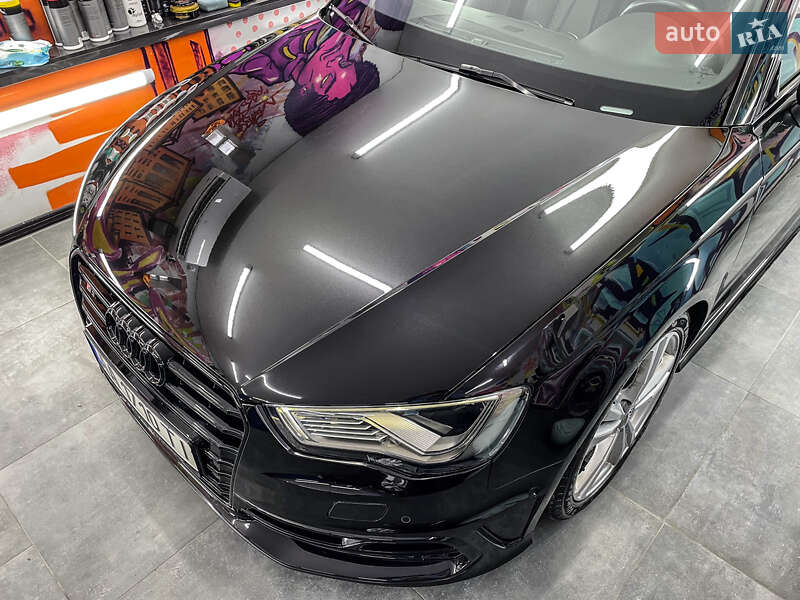 Хэтчбек Audi S3 2014 в Киеве
