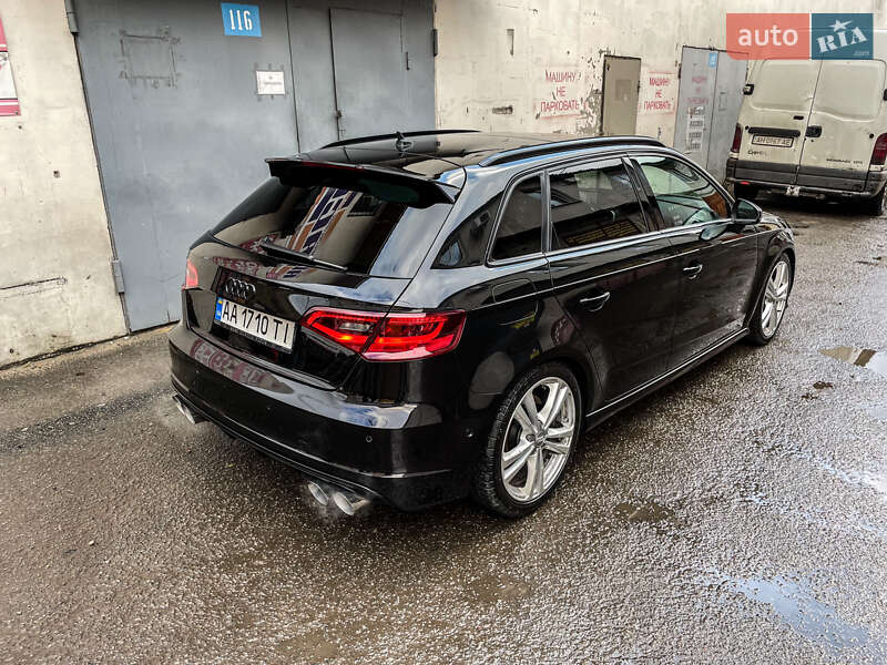Хэтчбек Audi S3 2014 в Киеве