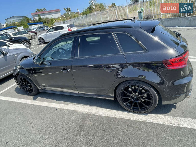 Хэтчбек Audi S3 2014 в Киеве