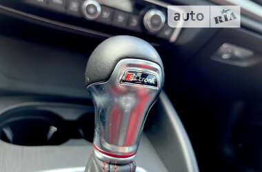 Седан Audi S3 2015 в 